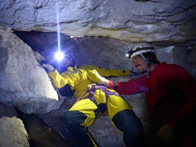 Höhlen-Abseil-Schnupperkurs